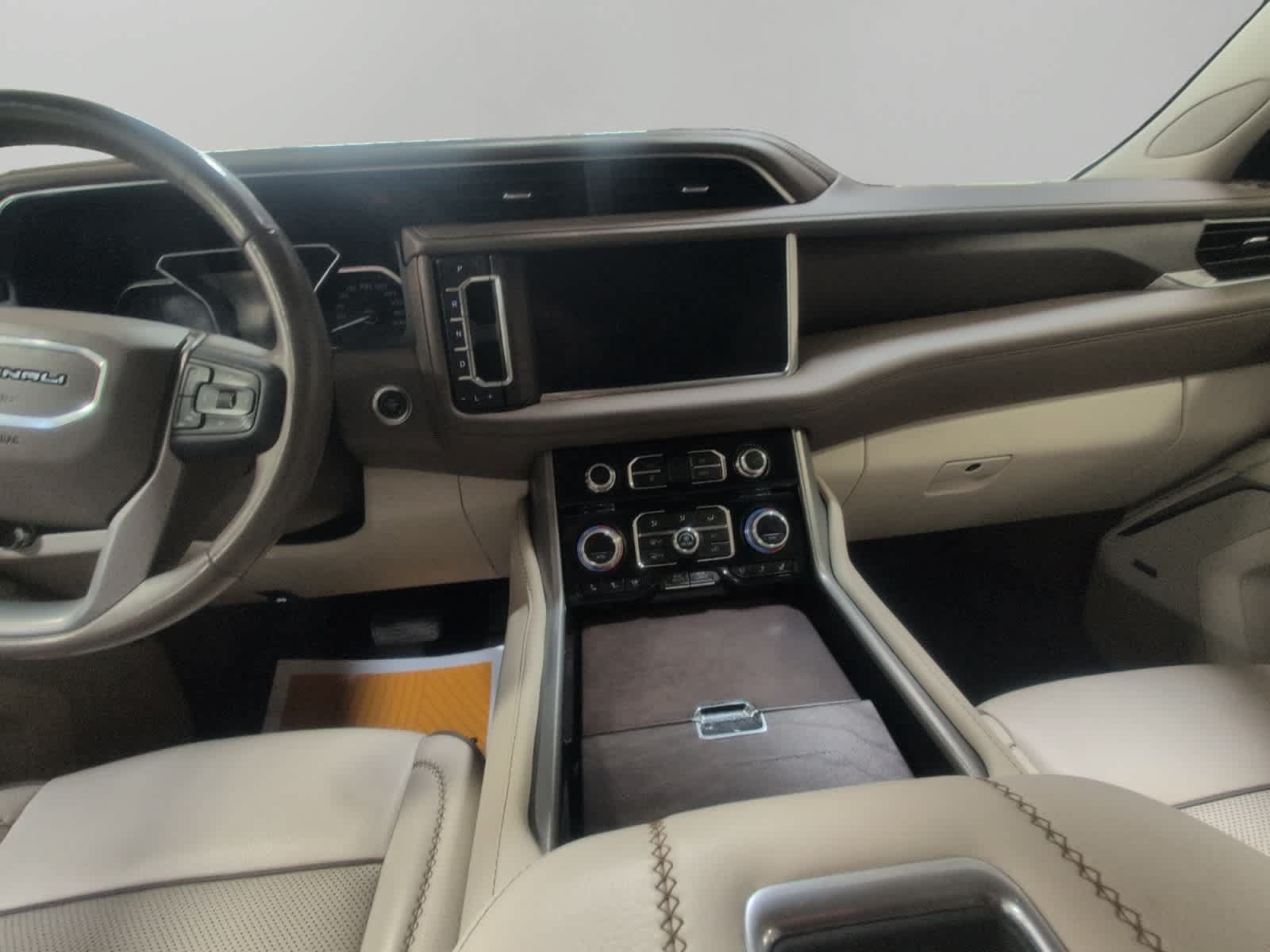 Used 2021 GMC Yukon Denali AWD/4WD image 11