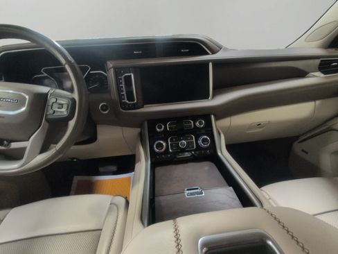 Used 2021 GMC Yukon Denali AWD/4WD image 11