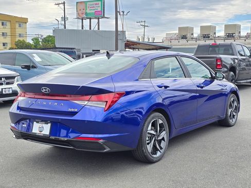 Used 2023 Hyundai Elantra Limited FWD image 7