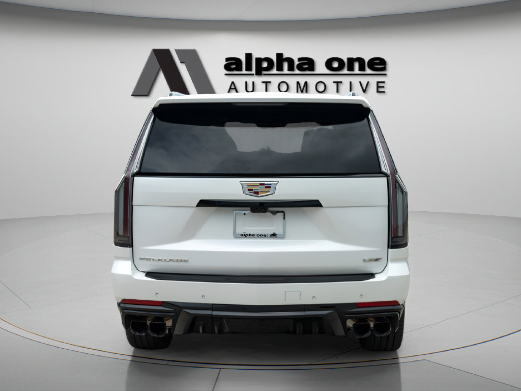 Used 2025 Cadillac Escalade ESV V AWD/4WD image 10