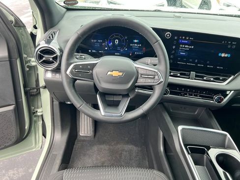 Certified 2025 Chevrolet Equinox LT w/ Safety and Technology Package AWD/4WD image 28