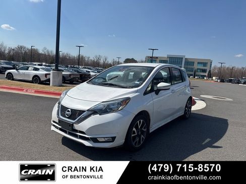 Used 2017 Nissan Versa Note SR image 1