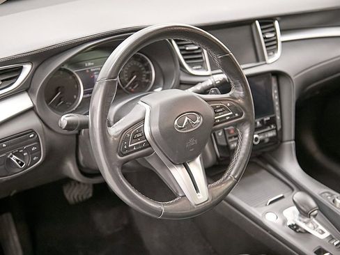 Used 2019 INFINITI QX50 Essential w/ Premium Heat Package image 13