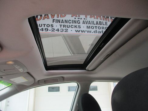 Used 2015 Nissan Altima 2.5 SV w/ Convenience Package FWD image 10