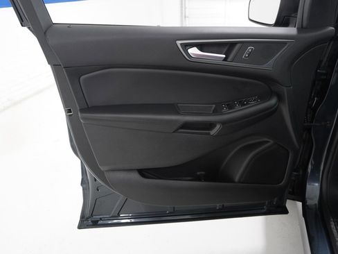 Used 2024 Ford Edge SE image 12