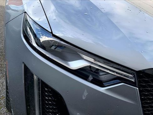 Used 2025 Cadillac XT6 Sport AWD/4WD image 29