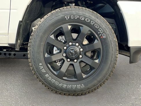 New 2026 RAM 3500 Big Horn AWD/4WD image 28