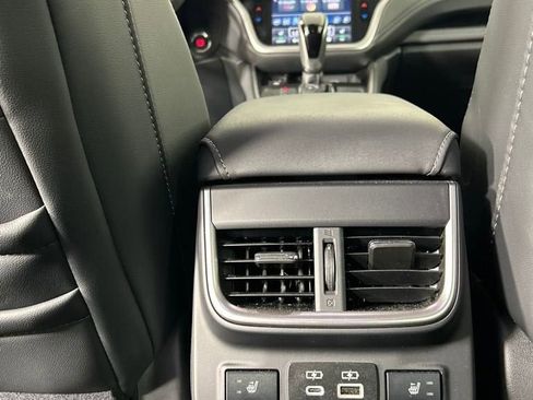 Used 2025 Subaru Outback Limited XT image 34