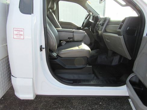 Used 2017 Ford F350 XL w/ Power Equipment Group RWD image 13