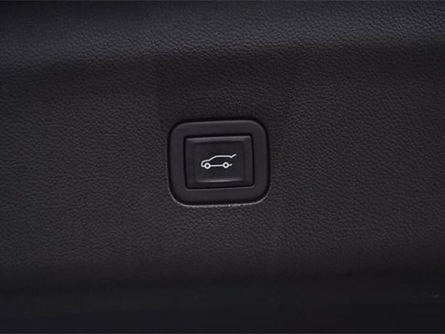 Used 2024 Buick Enclave Premium image 29