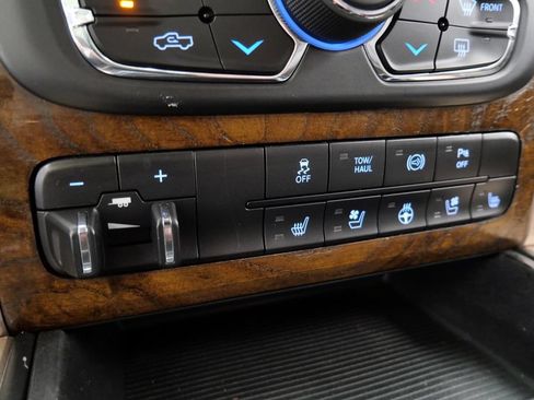 Used 2015 RAM 3500 Laramie Longhorn w/ Convenience Group AWD/4WD image 27