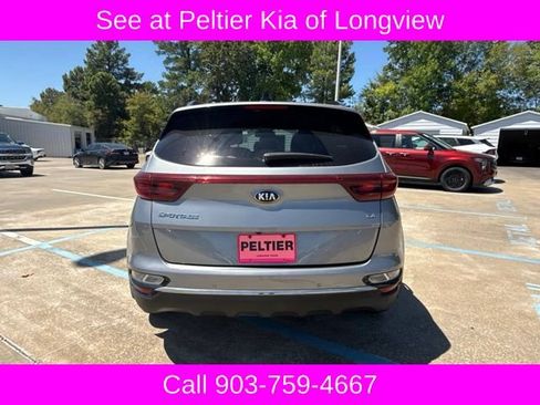 Used 2020 Kia Sportage EX w/ EX Technology Package FWD image 4