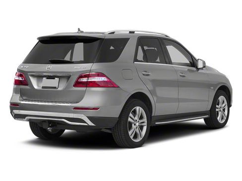 Used 2012 Mercedes-Benz ML 350 BlueTEC 4MATIC image 2