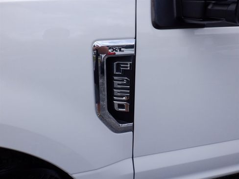 Used 2020 Ford F250 XL RWD image 17