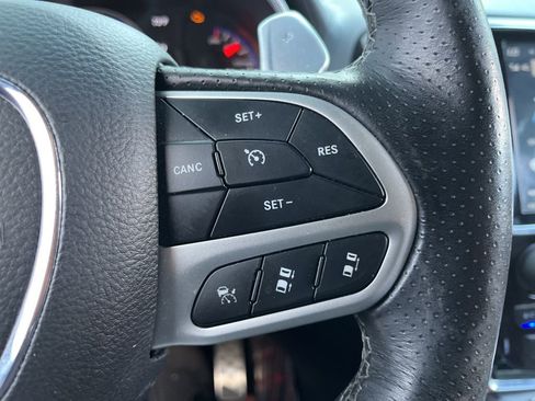 Used 2020 Jeep Grand Cherokee SRT AWD/4WD image 29