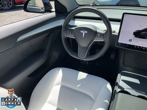 Used 2022 Tesla Model 3 Long Range image 36