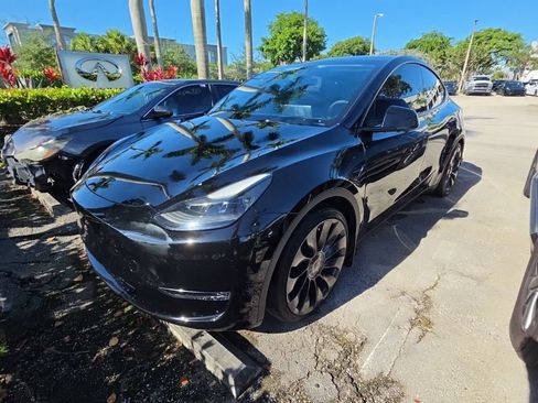Used 2024 Tesla Model Y Performance AWD/4WD image 5