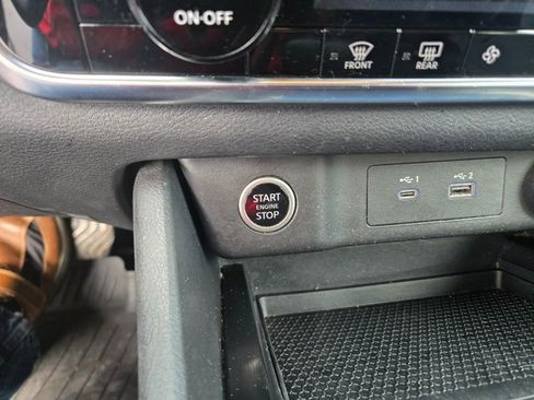 Used 2022 Nissan Rogue SV image 17