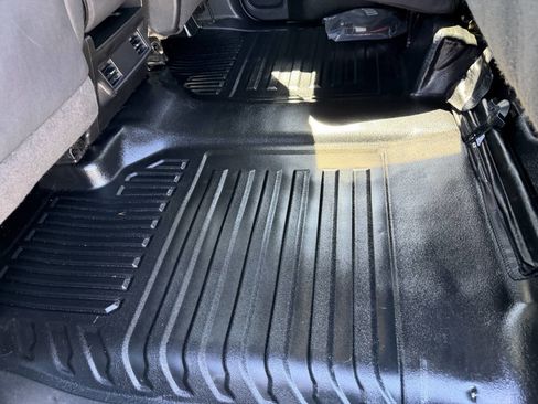 Used 2020 Chevrolet Silverado 2500 LT AWD/4WD image 41