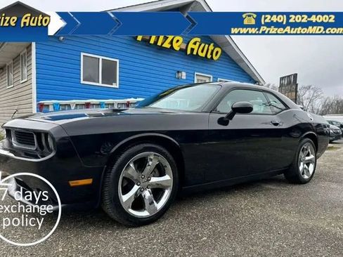 Used 2013 Dodge Challenger SXT Plus image 1