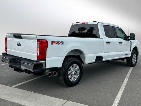 Used 2023 Ford F350 XLT w/ FX4 Off-Road Package image 3