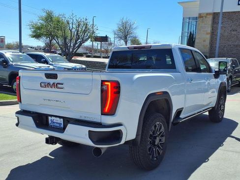 New 2026 GMC Sierra 2500 Denali w/ Denali Reserve Package AWD/4WD image 3