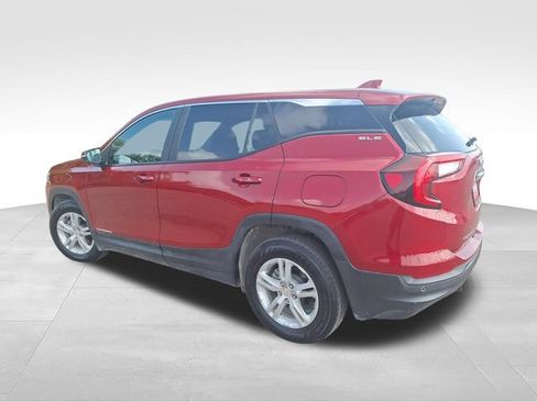 Used 2022 GMC Terrain SLE FWD image 5