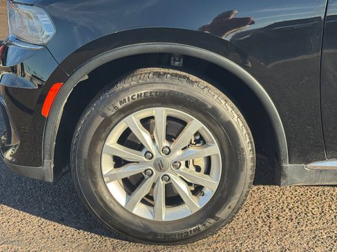 Used 2023 Dodge Durango SXT image 11