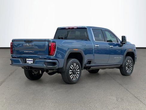 New 2026 GMC Sierra 2500 Denali Ultimate AWD/4WD image 4