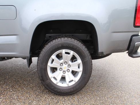 Used 2022 Chevrolet Colorado LT w/ Fleet Safety Package RWD image 19