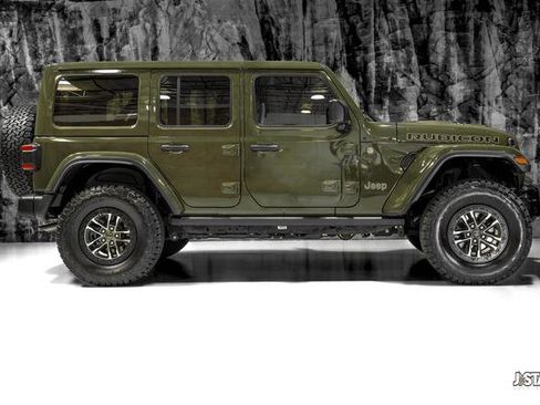 Used 2024 Jeep Wrangler Unlimited Rubicon 392 AWD/4WD image 27