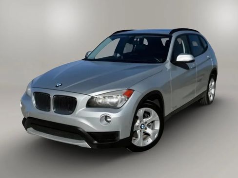 Used 2014 BMW X1 sDrive28i RWD image 1