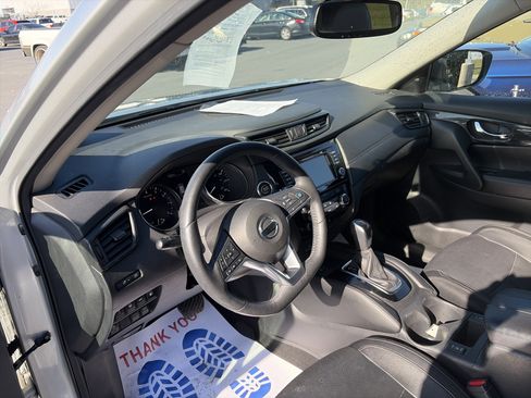 Used 2020 Nissan Rogue SL image 20