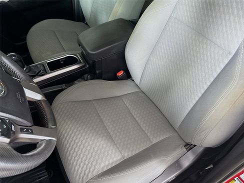 Used 2022 Toyota Tacoma SR5 image 18