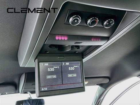 Used 2017 Dodge Grand Caravan SE FWD image 30