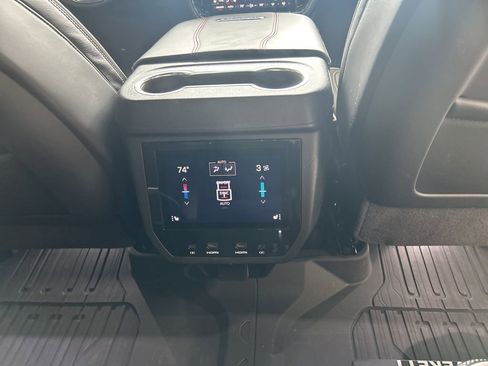 Used 2025 GMC Yukon AT4 Ultimate w/ LPO, Floor Liner Package image 34