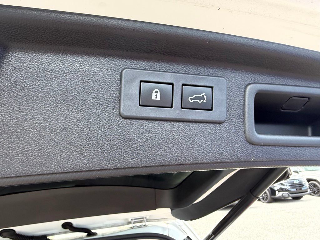 Used 2021 Subaru Forester Limited w/ Popular Package #3 AWD/4WD image 8