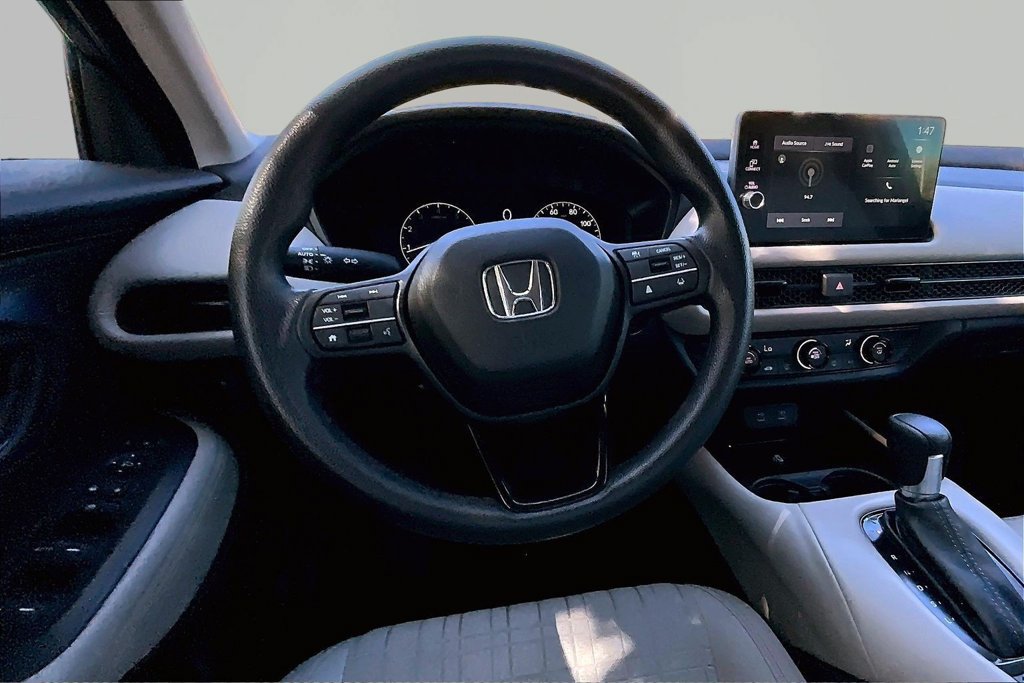 Certified 2026 Honda HR-V LX image 8