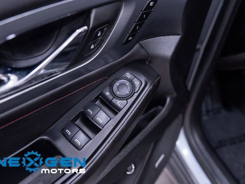 Used 2023 Chevrolet Traverse RS w/ LPO, Floor Liner Package AWD/4WD image 22