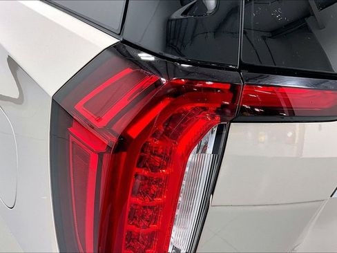 Used 2023 GMC Yukon SLT w/ SLT Luxury Package image 39