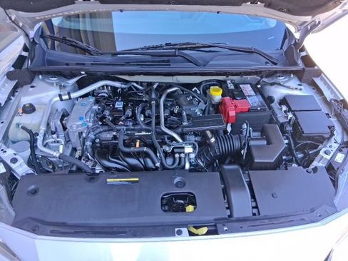 Used 2022 Nissan Sentra SV w/ All-Weather Package FWD image 4