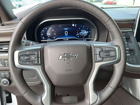 Used 2023 Chevrolet Tahoe Z71 w/ Luxury Package AWD/4WD image 21