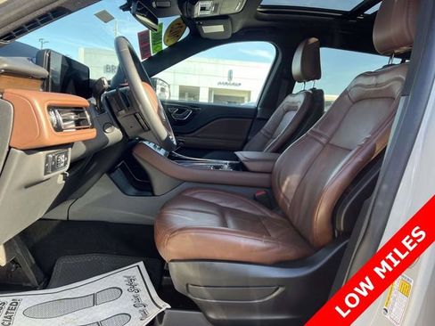 Used 2025 Lincoln Aviator Reserve w/ Illumination Package image 10
