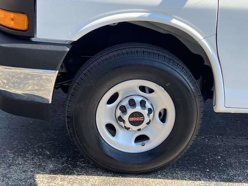 New 2026 GMC Savana 2500 Extended image 10