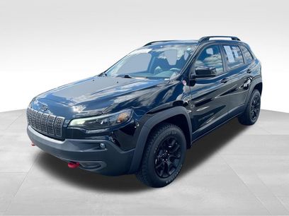 Used 2023 Jeep Cherokee Trailhawk w/ Sun & Sound Group
