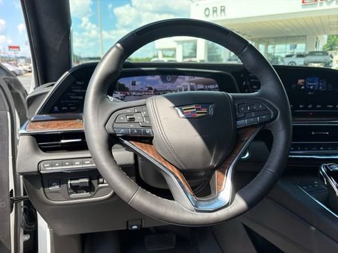 Used 2023 Cadillac Escalade ESV Premium Luxury Platinum w/ LPO, Floor Liner Package AWD/4WD image 11