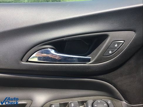 Used 2023 Chevrolet Equinox LT image 22