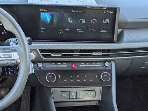 Used 2025 Hyundai Sonata SEL image 12