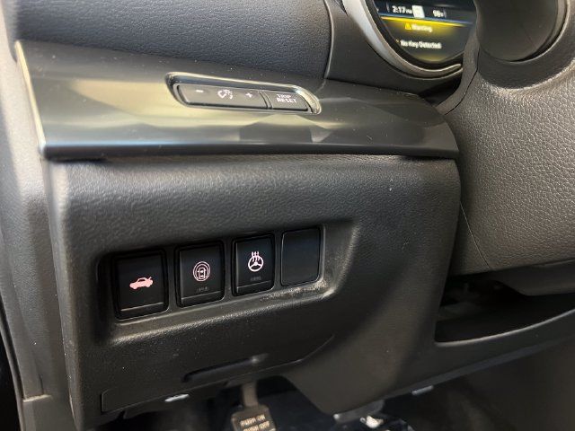 Used 2022 Nissan Maxima SR w/ Sport Mat Group FWD image 26