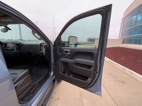 Used 2016 Chevrolet Silverado 2500 LT w/ LT Convenience Package image 17